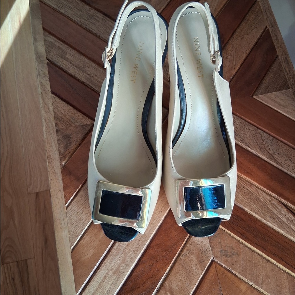 Nine West Cream and Black Slingback Heels